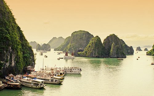 خلیج Ha Long 